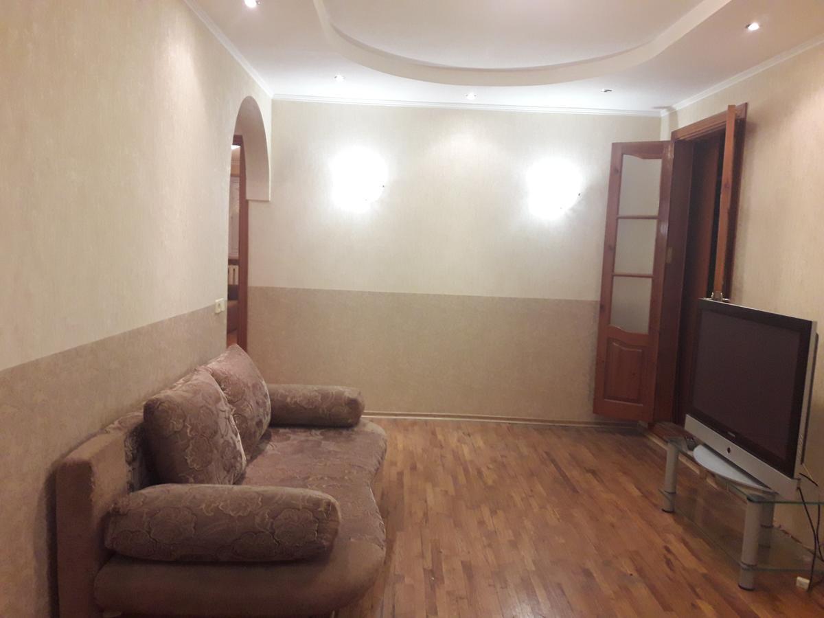 Appartment Near M. 23 Serpnya Charkiw Exterior foto