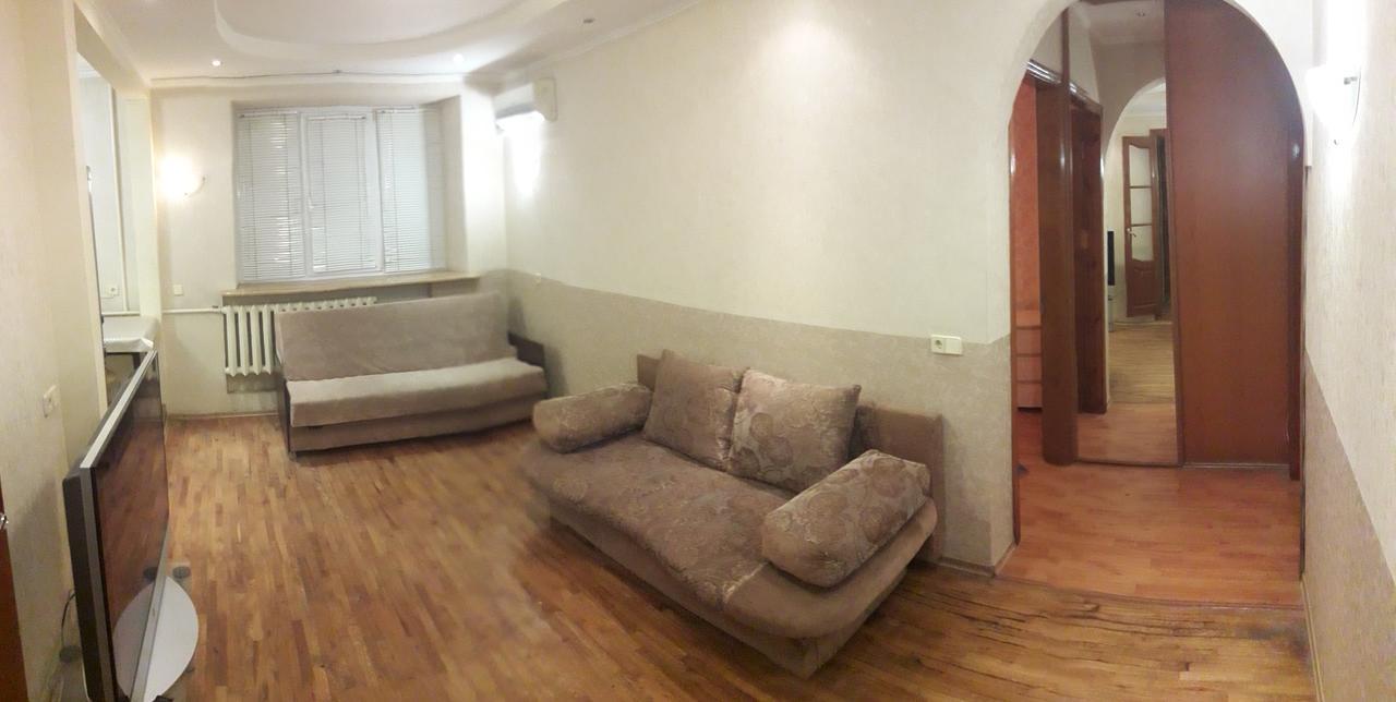 Appartment Near M. 23 Serpnya Charkiw Exterior foto