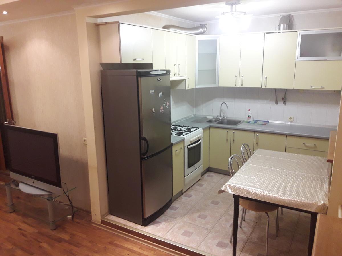 Appartment Near M. 23 Serpnya Charkiw Exterior foto