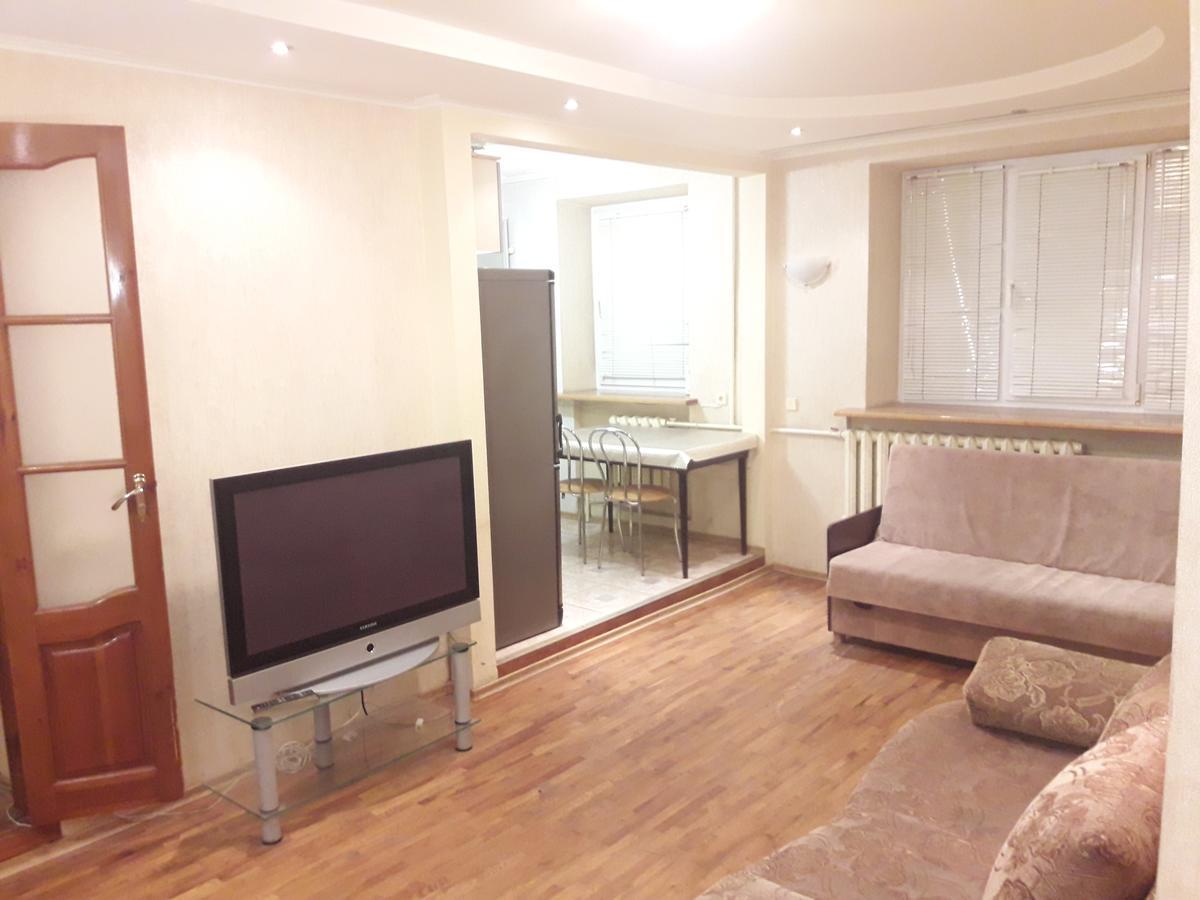 Appartment Near M. 23 Serpnya Charkiw Exterior foto